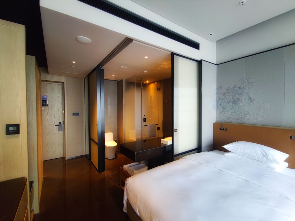 Courtyard by Marriott Luoyang 10/46