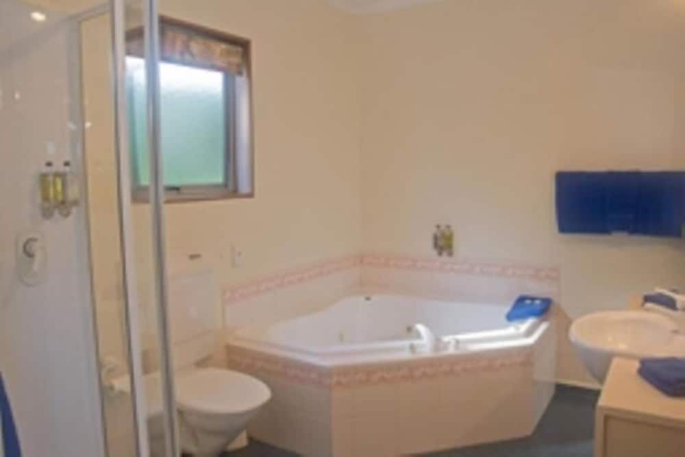 Parklands Motor Lodge 55/65