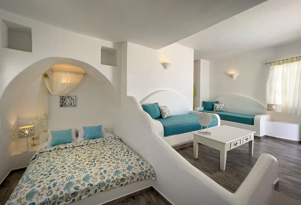 ASPALATHRAS WHITE HOTEL 47/50