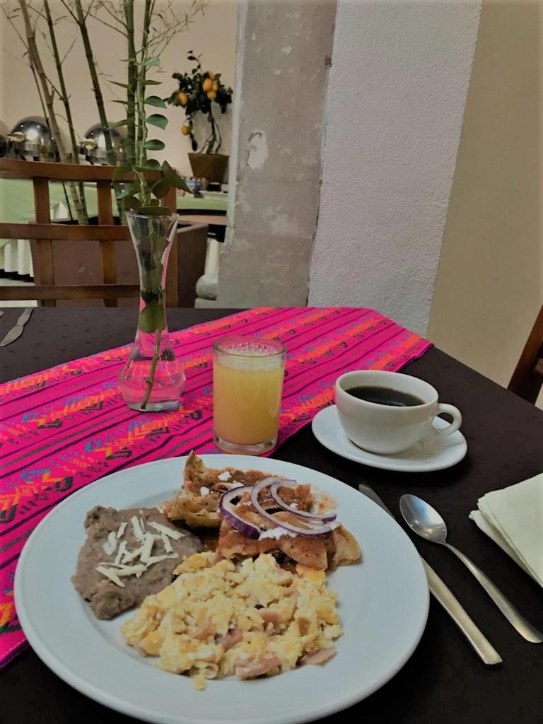 Hostal de la Monja 14/20
