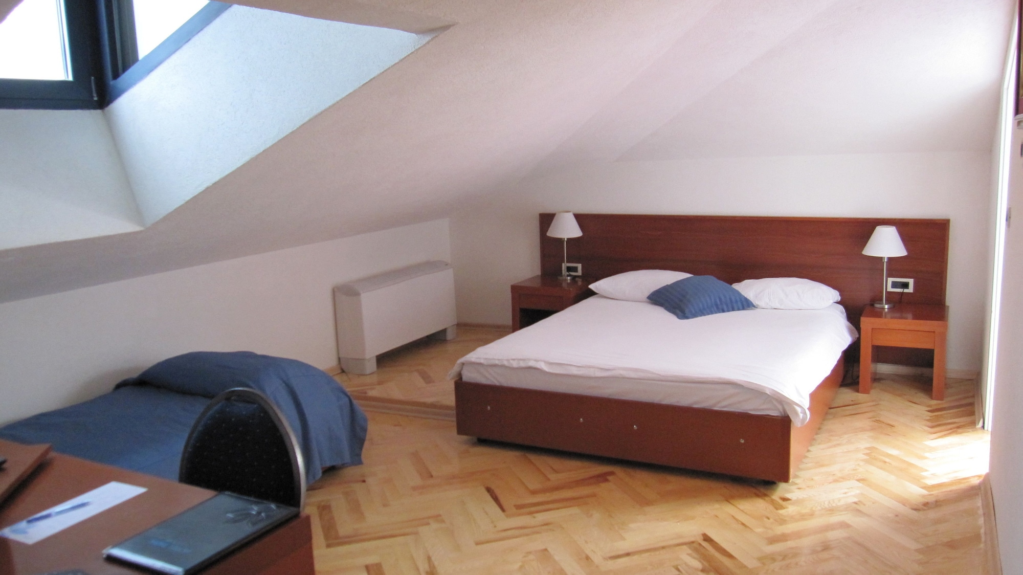 ROOM, DOUBLE BED, ATTIC