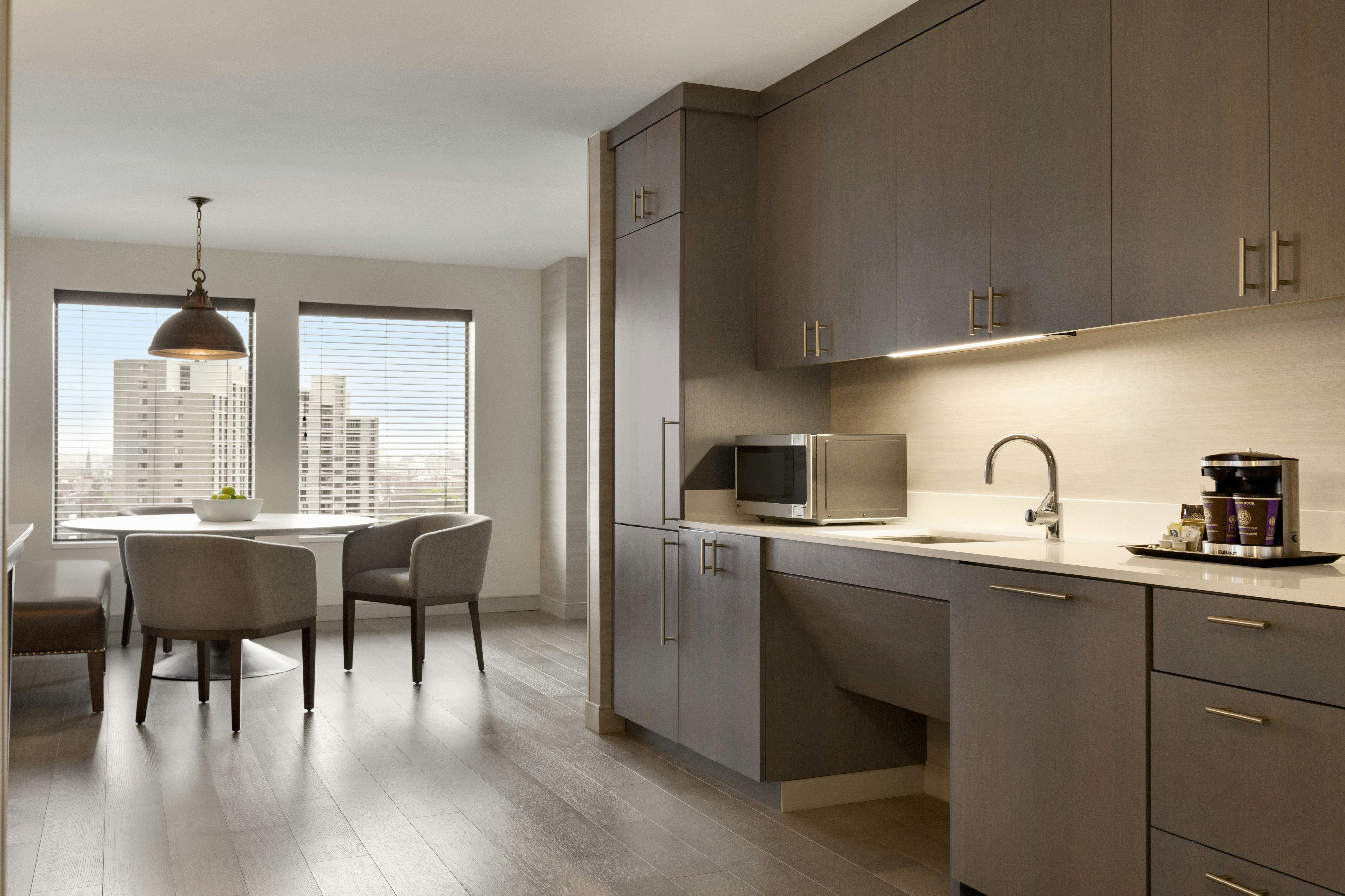Doubletree Suites By Hilton Hotel Boston-Cambridge 45/76