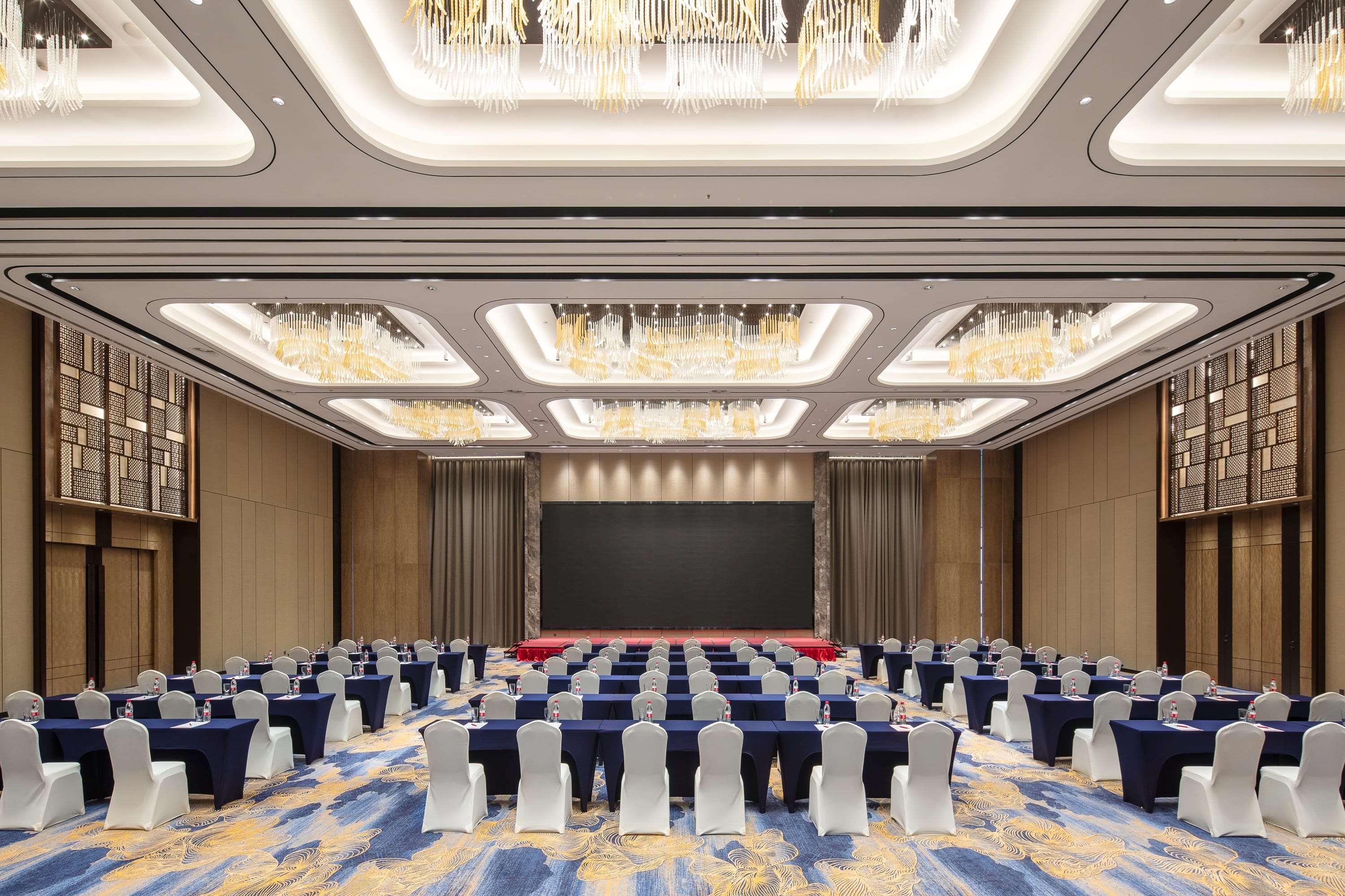 Ramada Plaza by Wyndham Xiamen 33/39