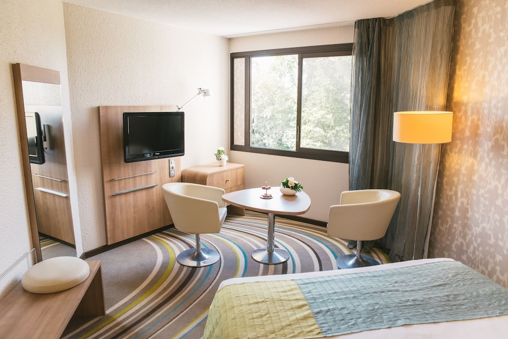 Mercure Angers Centre De Congres 41/65