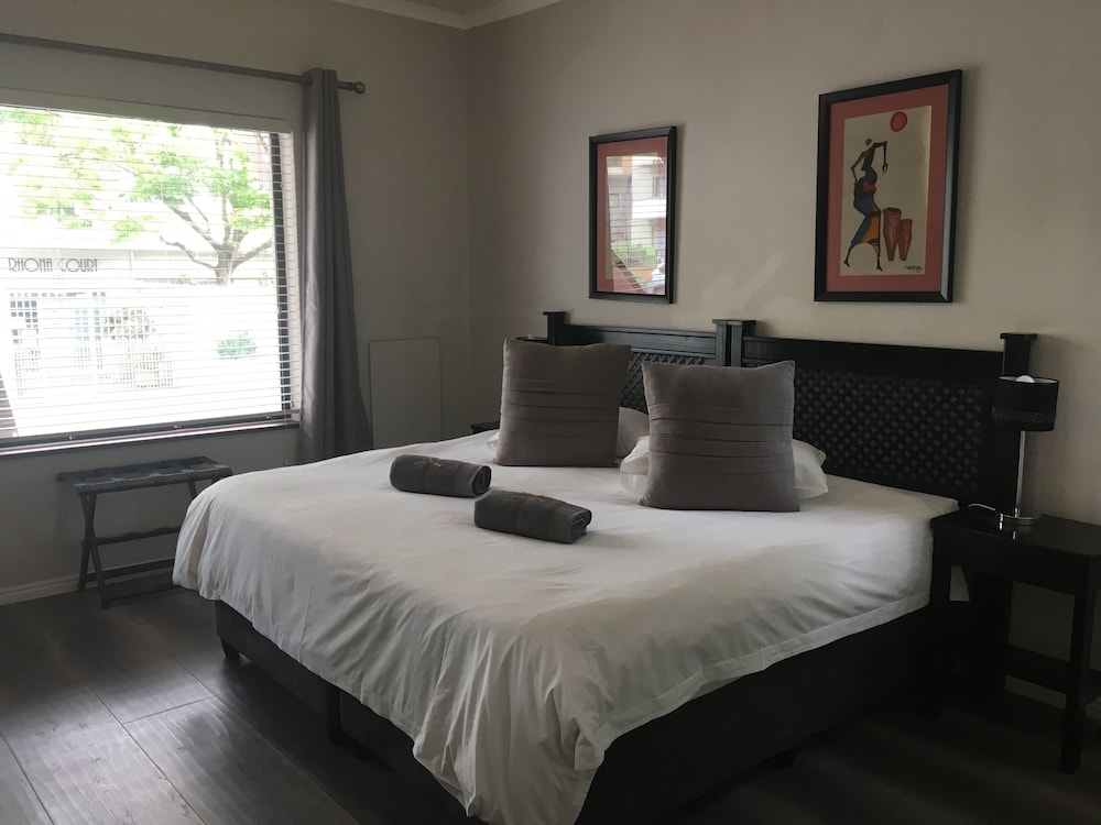 Spring Tide Inn 6/50