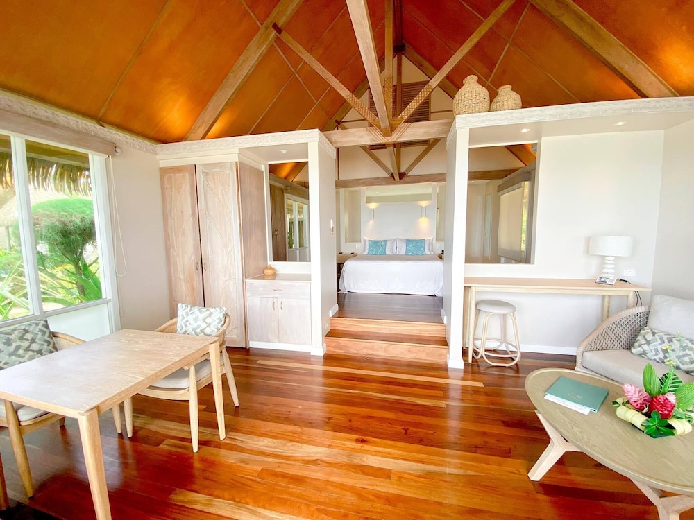 Little Polynesian Resort 37/64