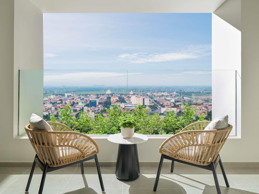 Pullman Ninh Binh 53/63
