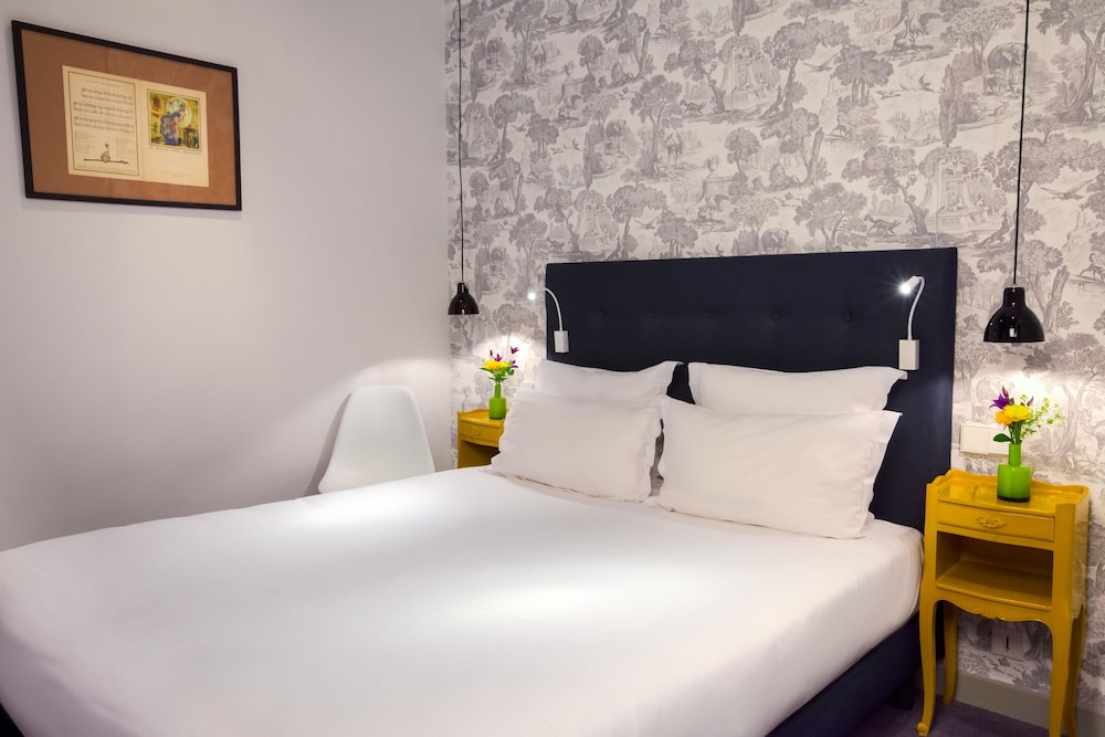 SUPERIOR, DOUBLE BED