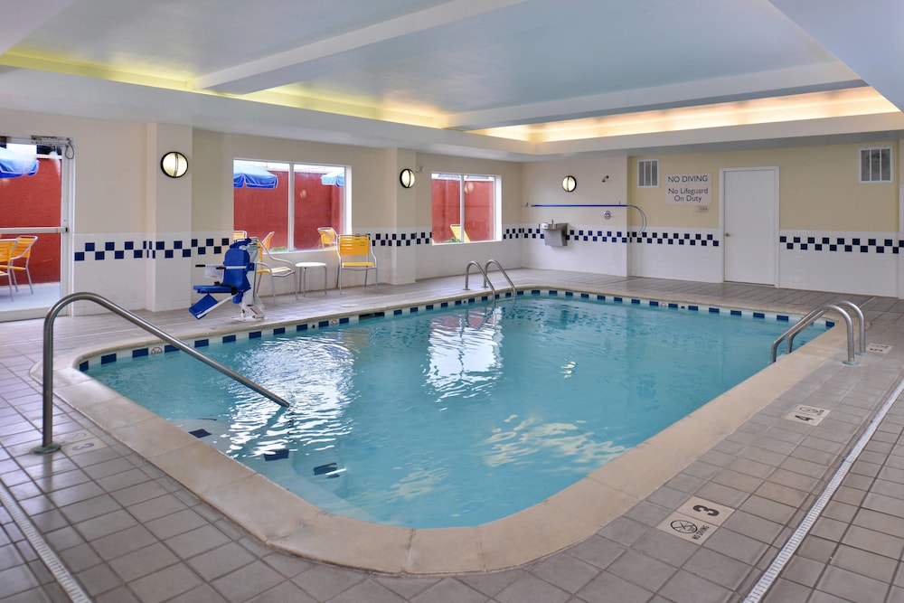 Fairfield Inn Suites By Marriott Gulfport 7/54