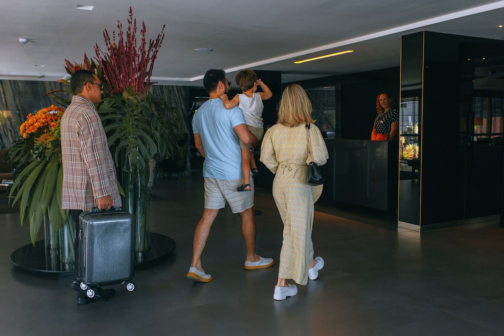 LS Hotel 8/50
