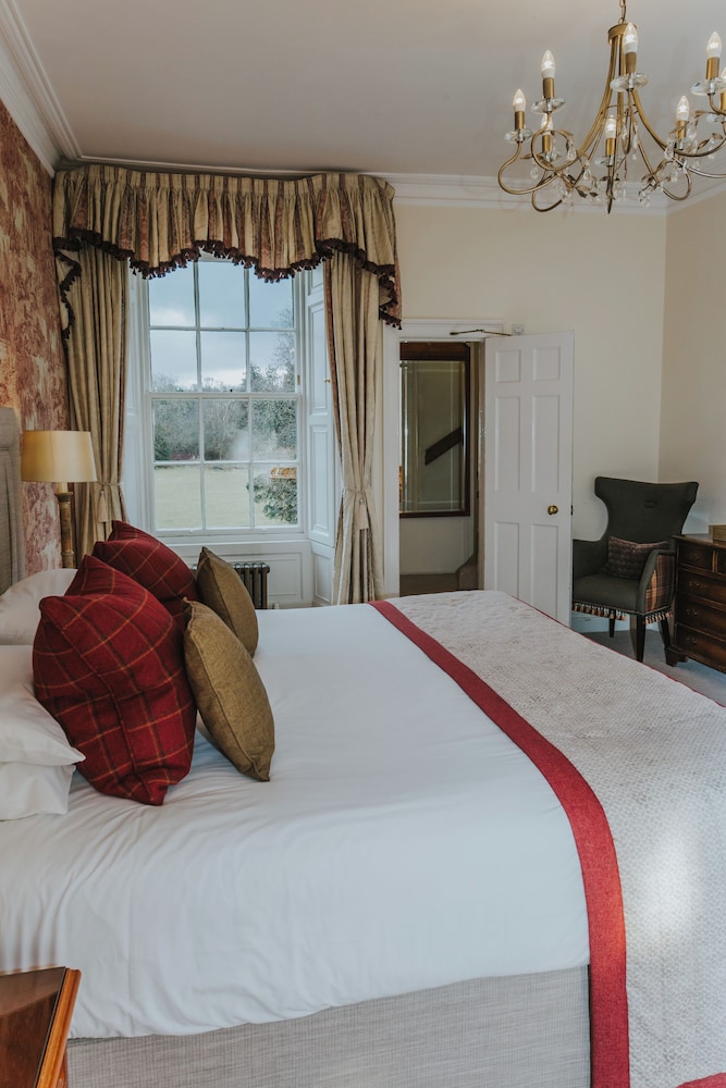 Carberry Tower Mansion House and Estate 12/50