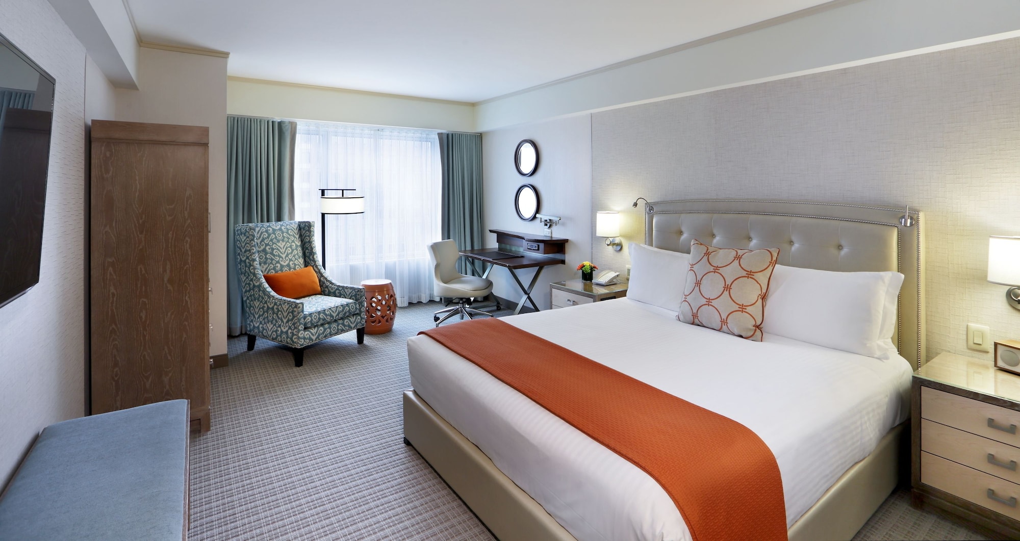 PREMIER, KING BED