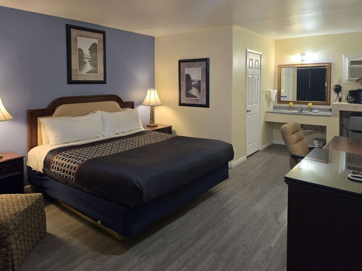 غرفة بسرير كينج، Rodeway Inn & Suites Blythe I-10, CA 2/5