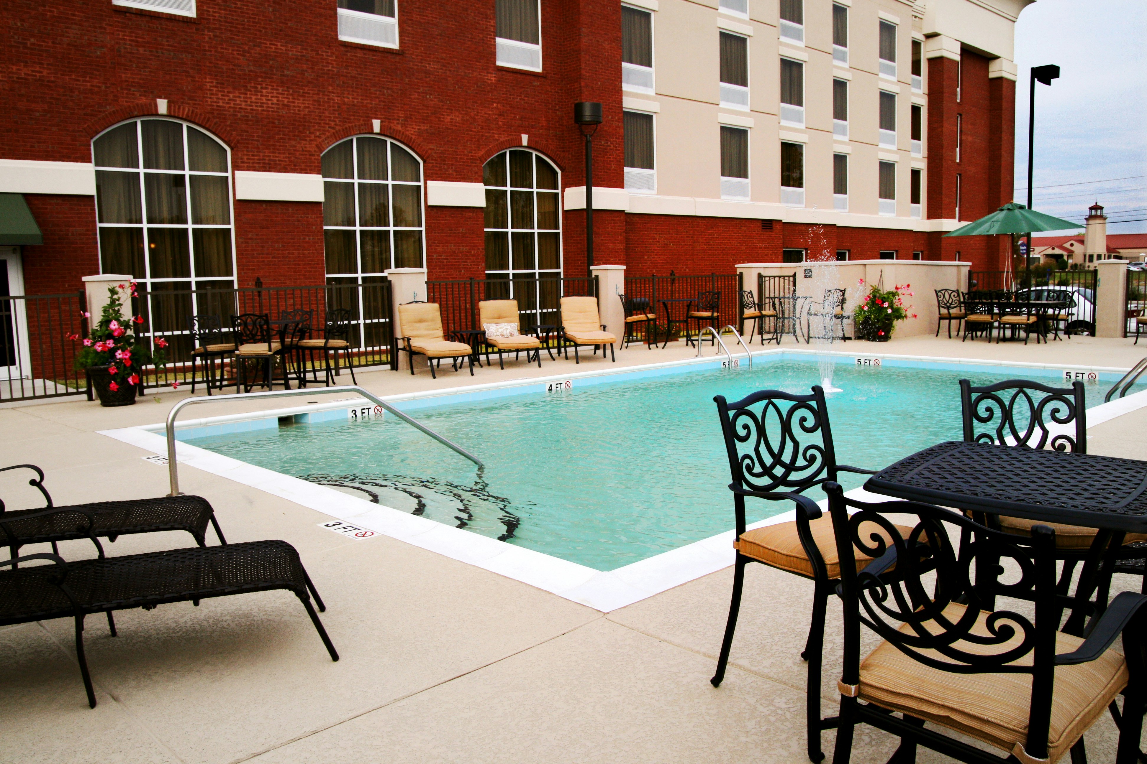 Hampton Inn Suites Murfreesboro 69/73