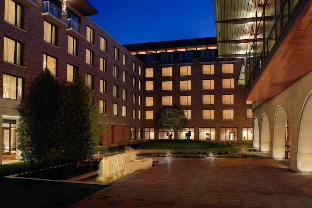 At T Hotel Conference Center At the University of Texas 62/65
