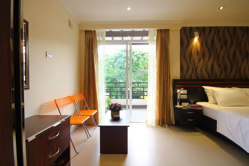 Splendid Holiday Guest House 8/26