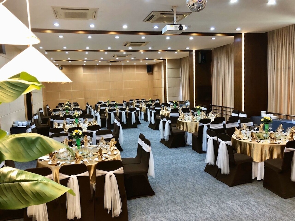 Vien Dong Hotel 36/50