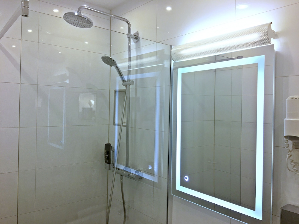 Mercure Hotel Kaiserhof Frankfurt City Center 58/58