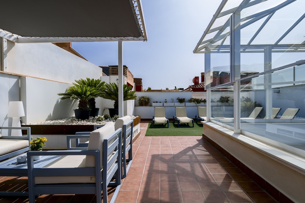 Suites Del Pintor Apartments 55/57