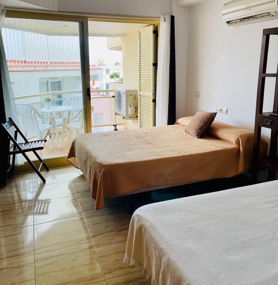 PUERTA DEL SOL TRM only adults 8/45
