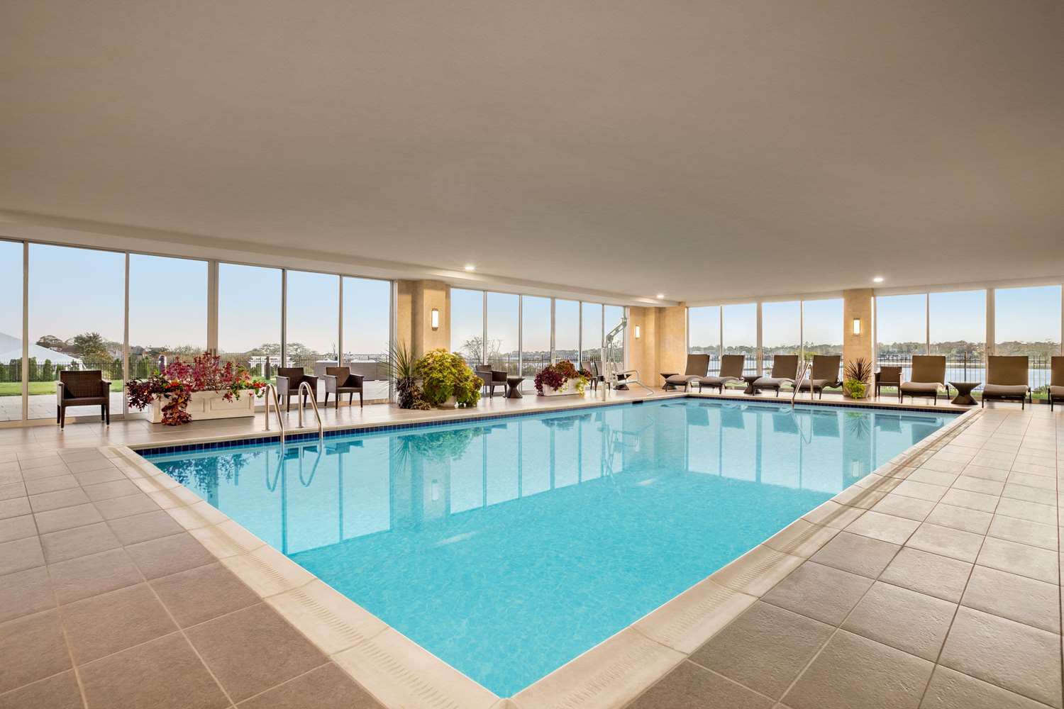 Wyndham Newport Hotel 5/19