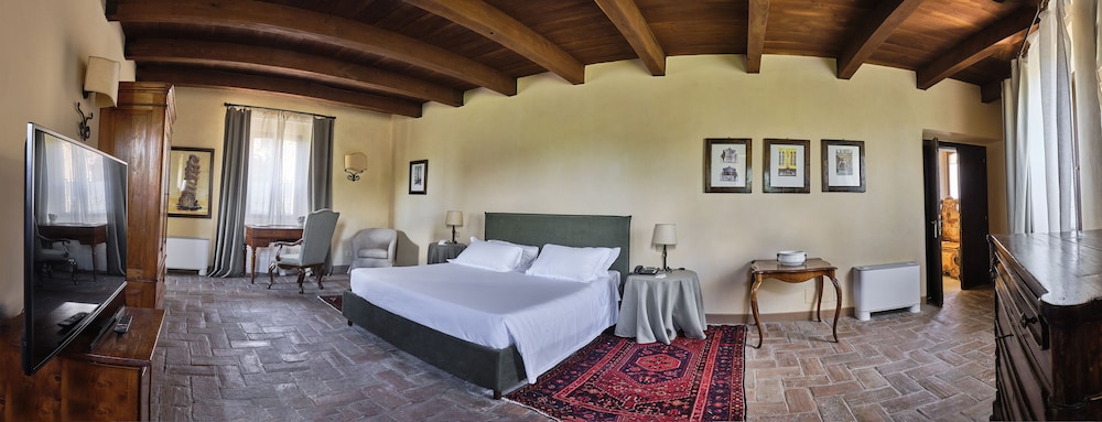 PALAZZO, DELUXE, KING BED