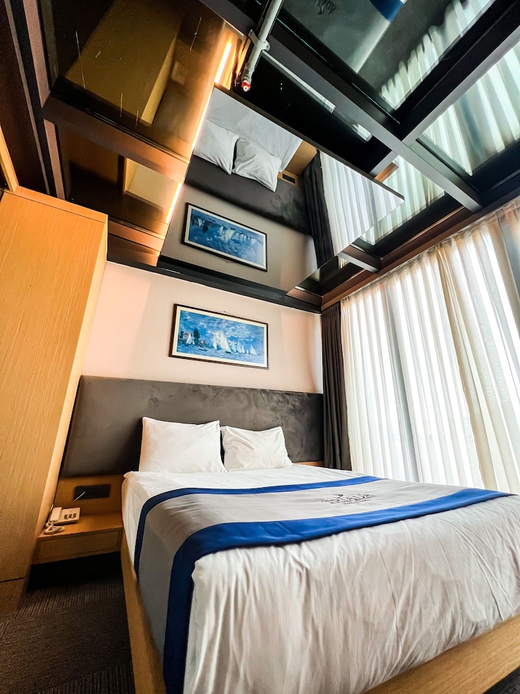 SUPERIOR, DOUBLE BED, TERRACE, ANNEX