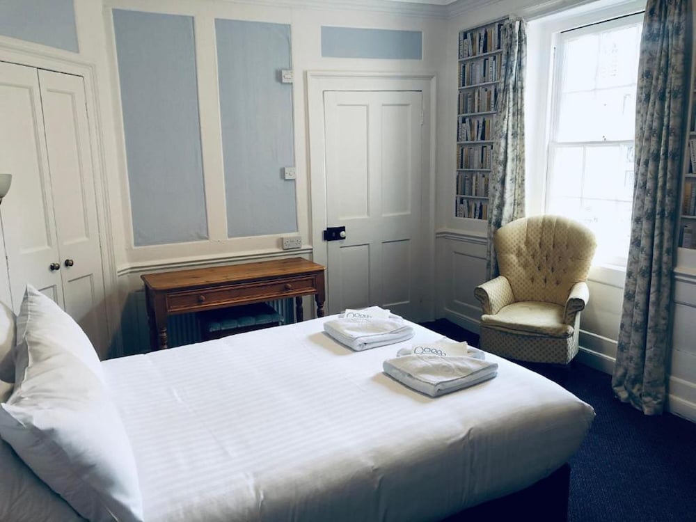 Room, Double Bed