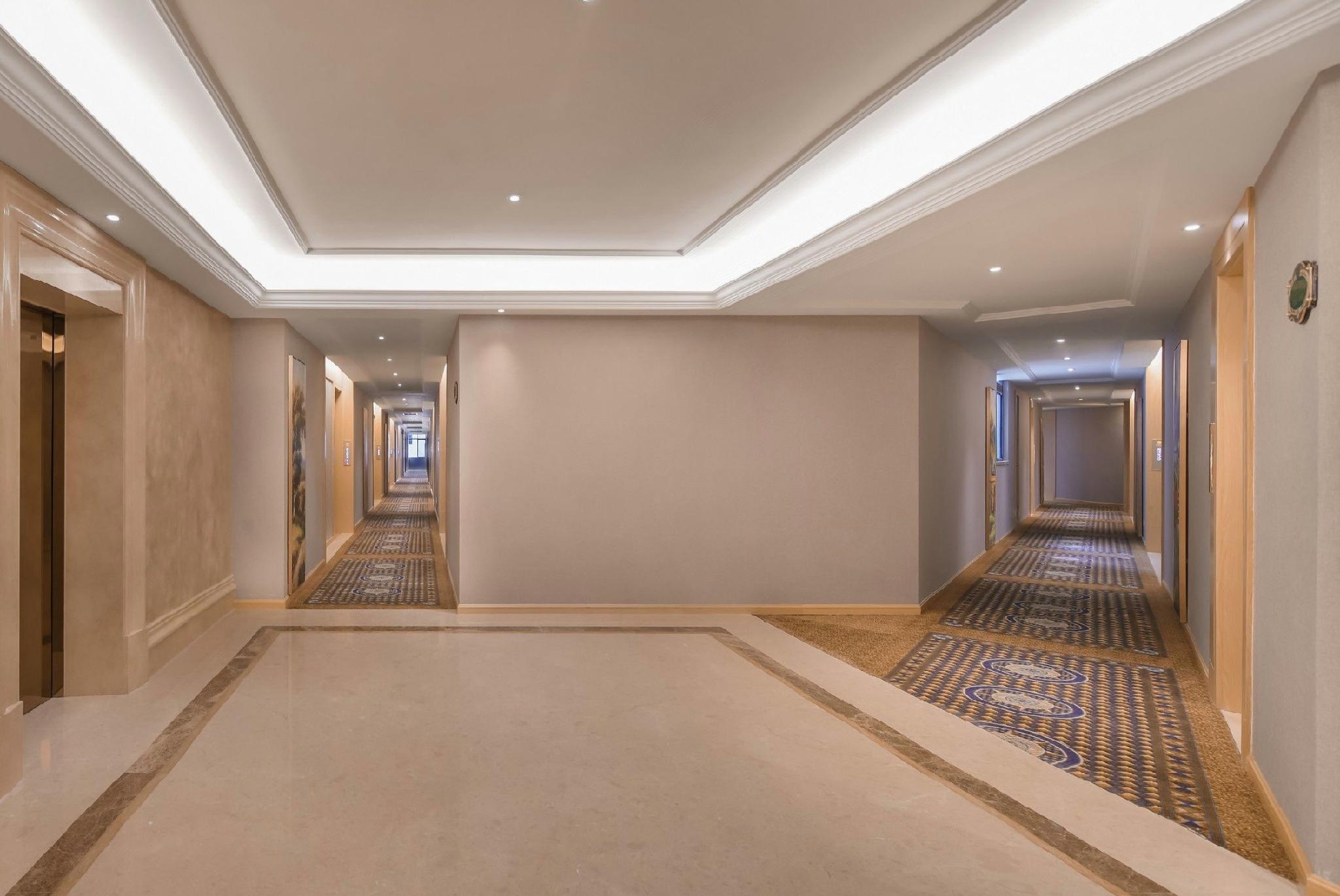 Vienna Hotel(Wanda store, Honggutan, Nanchang) 12/35
