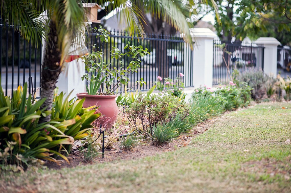 Petal's Place Guest House 34/39