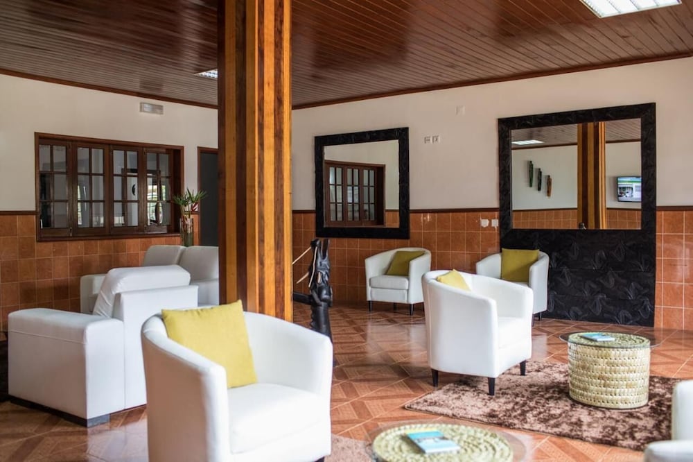 Hotel Praia 38/85