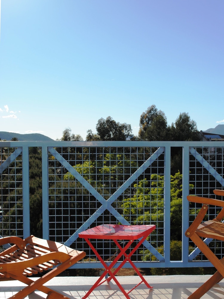 Ibis Hyeres Centre 4/50