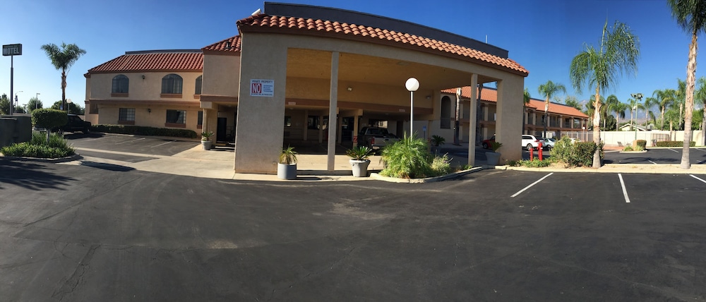 Calimesa Inn Motel 44/46