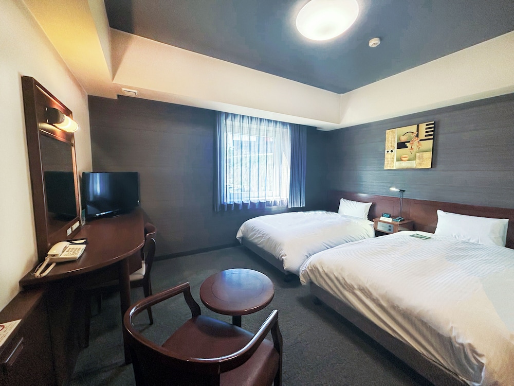 ROOM, TWIN BEDS, SMOKING