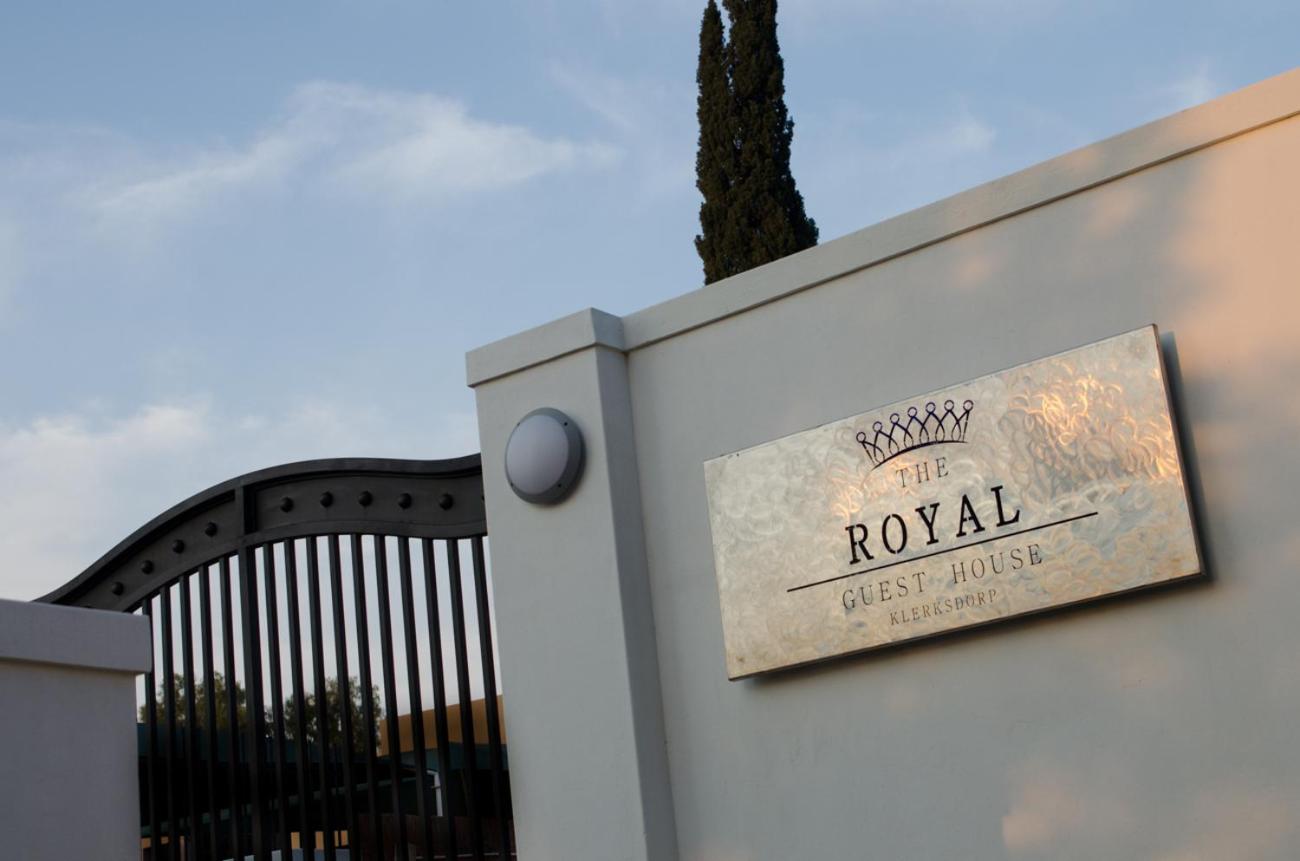 The Royal Guest House 12/23