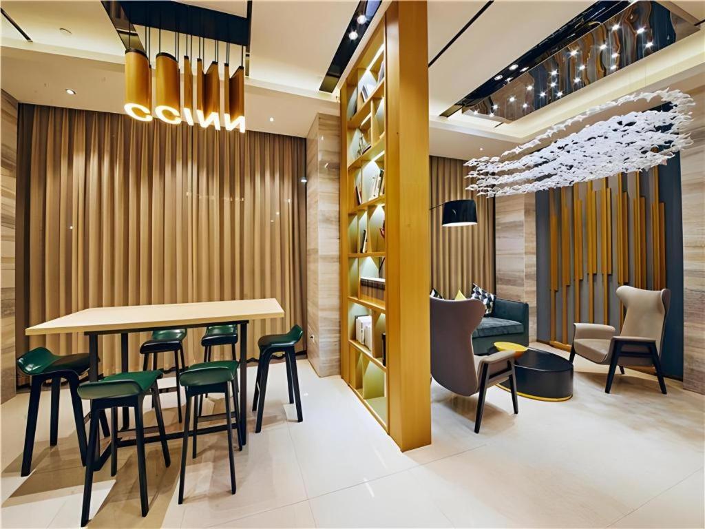 City Comfort Inn Nanning Nanhu Bridge Metro Station 61/64