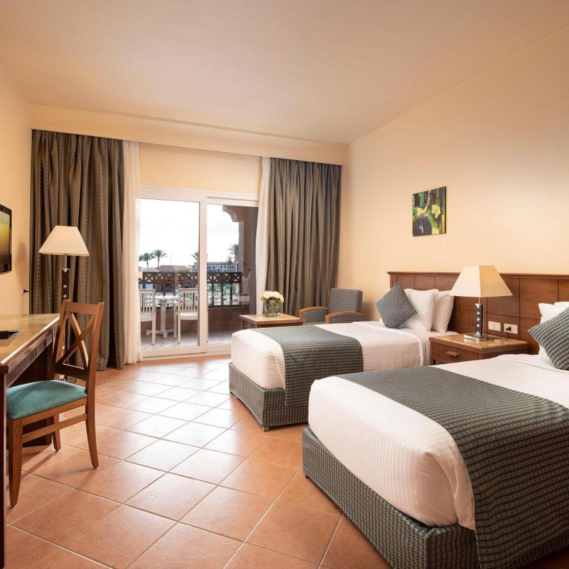Family Suite 3A+2C، Charmillion Club Aqua Park 7/10