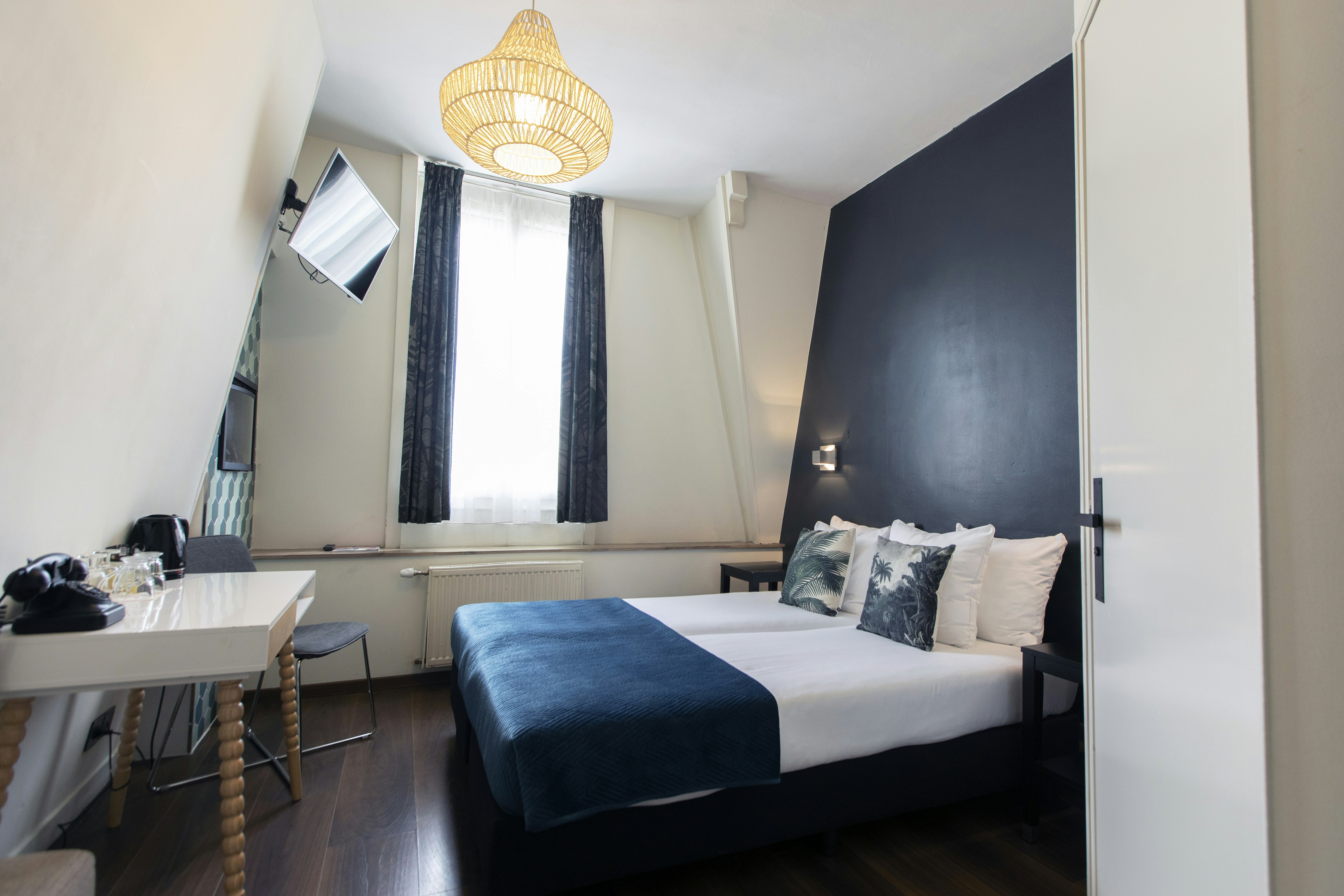 Quentin Canal House 27/50
