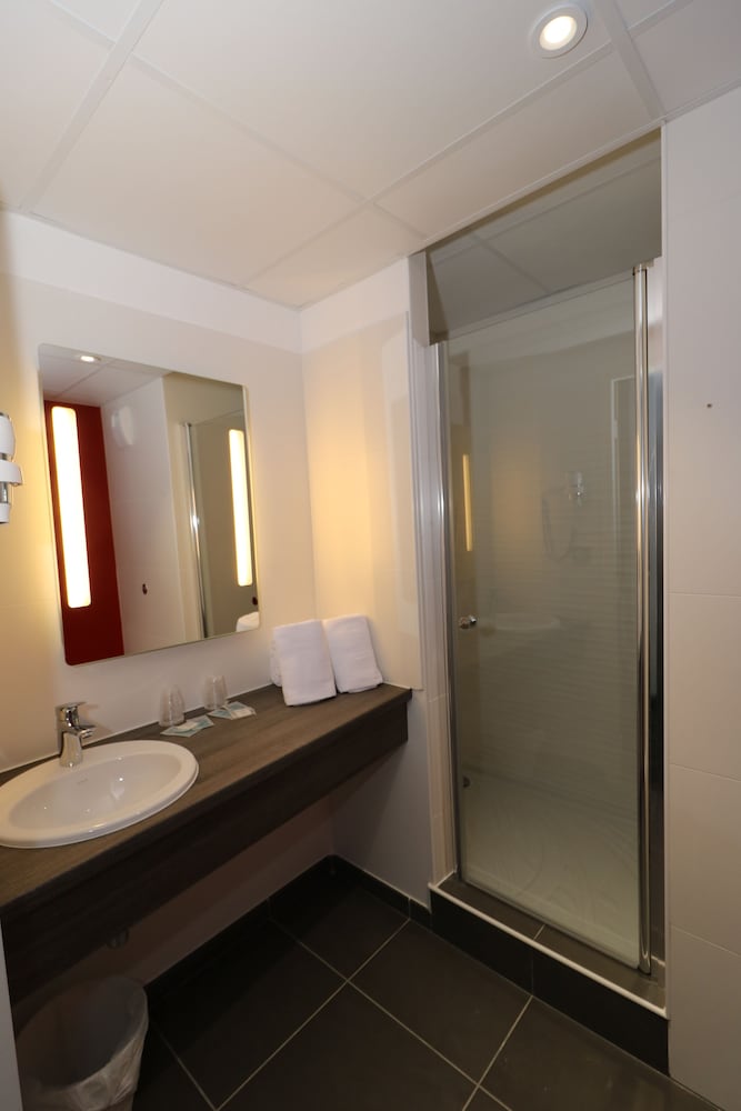 Arena Hôtel Toulouse 35/38