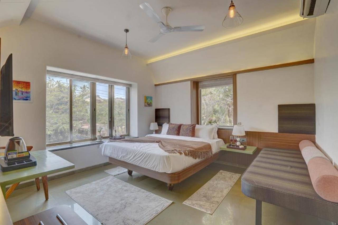 Alaya Stays Adarsh Villa Pet Friendly 3 BHK With Balcony 7/11