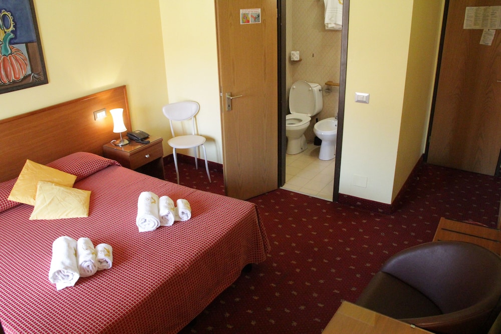 Hotel Lugano 11/28