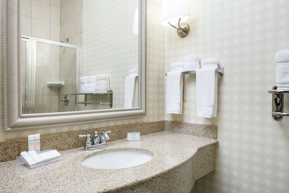 Hilton Garden Inn Omaha West 15/54