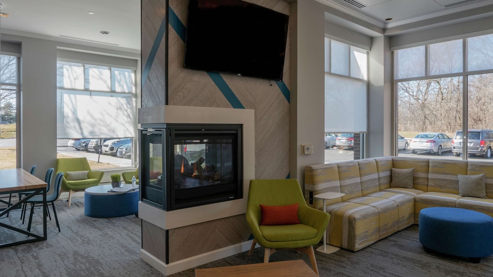 Hilton Garden Inn Plymouth, MI 25/42