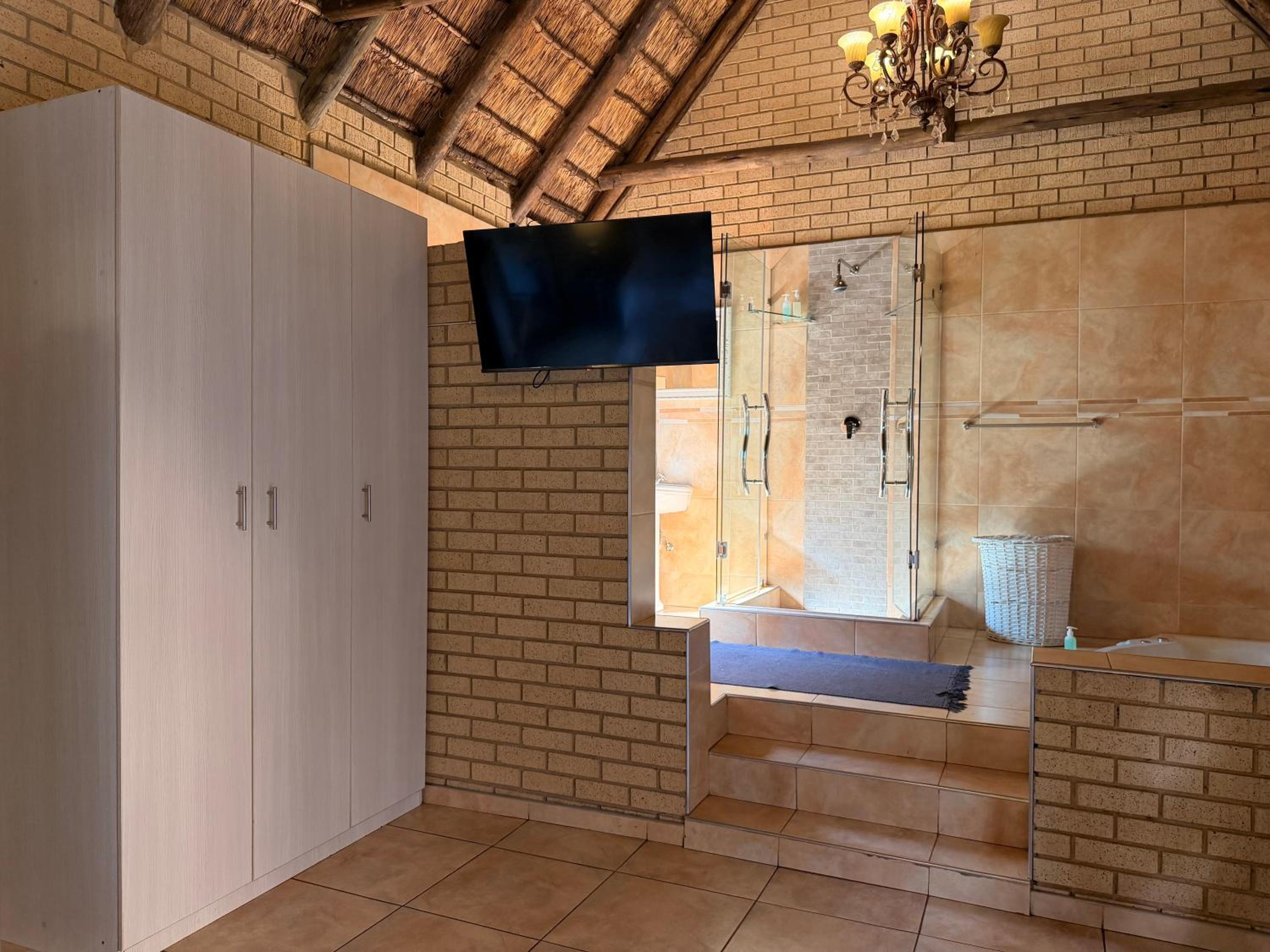 Thabong Bed & Breakfast 11/18