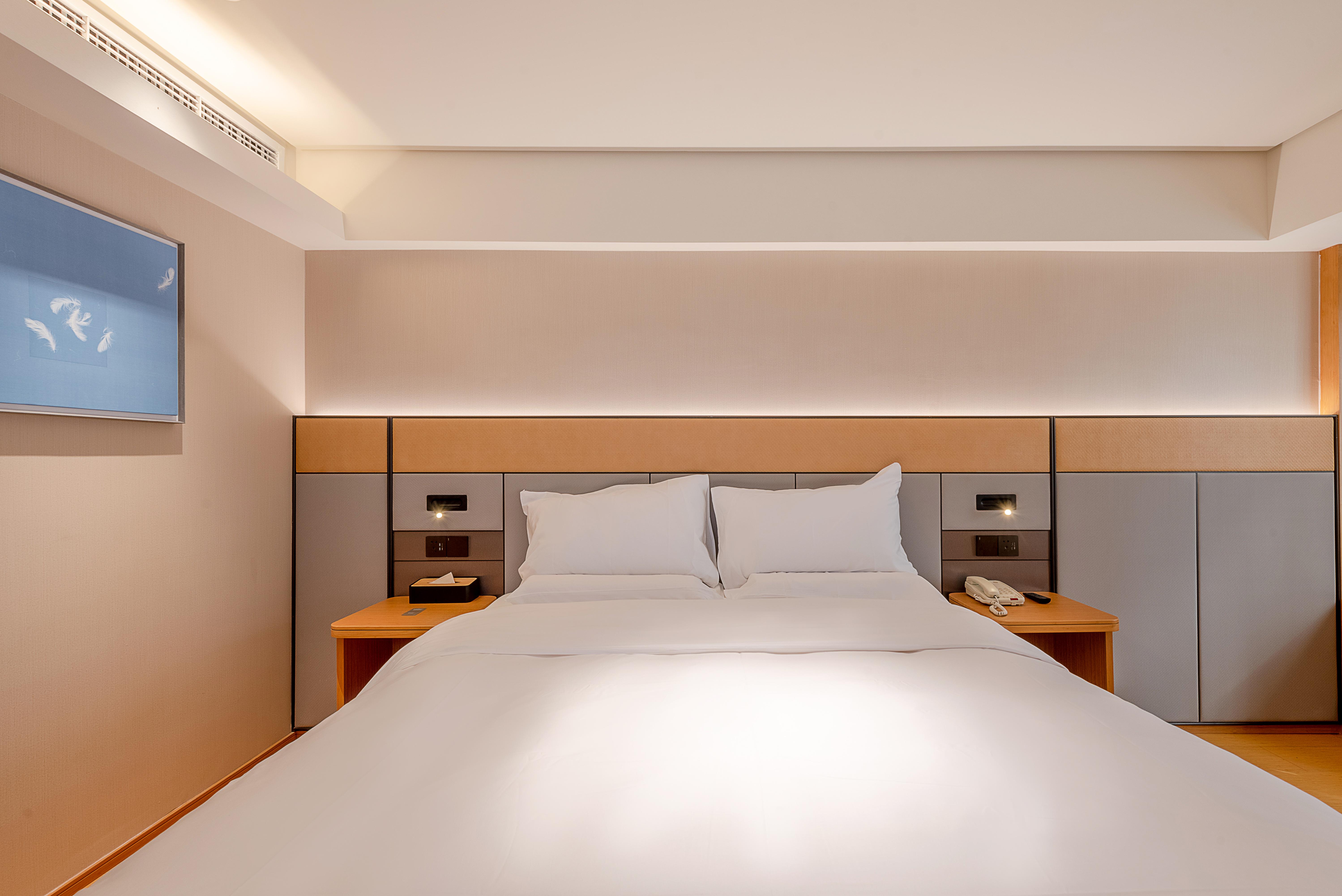 JI Hotel (Guangzhou Beijing Road Pedestrian Street Ximenkou Subway Station) 11/27
