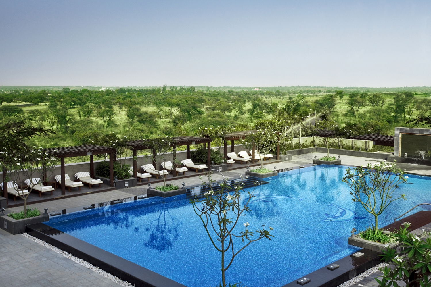 The Leela Ambience Gurugram Hotel And Residences 78/80