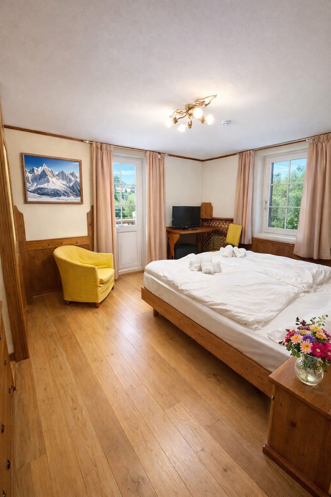 PARC HOTEL VICTORIA CORTINA 15/58