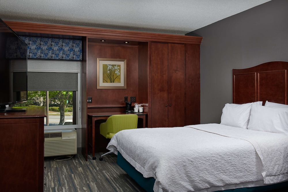 Hampton Inn Atlanta NW Cumberland 16/43