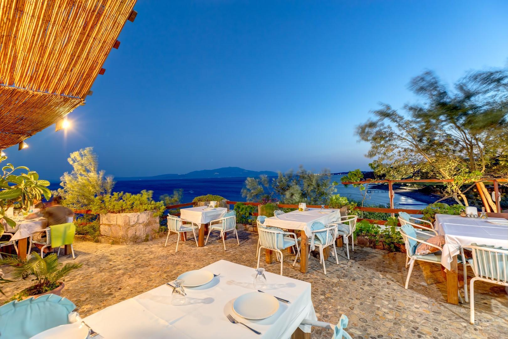 Assos Terrace Hotel 23/37