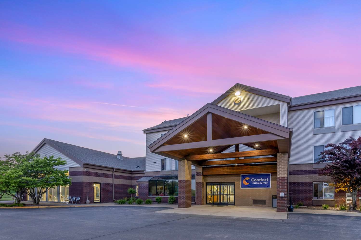 Comfort Inn & Suites New Lisbon 2/18